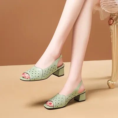 COMFORTABLE THICK HEEL SANDALS